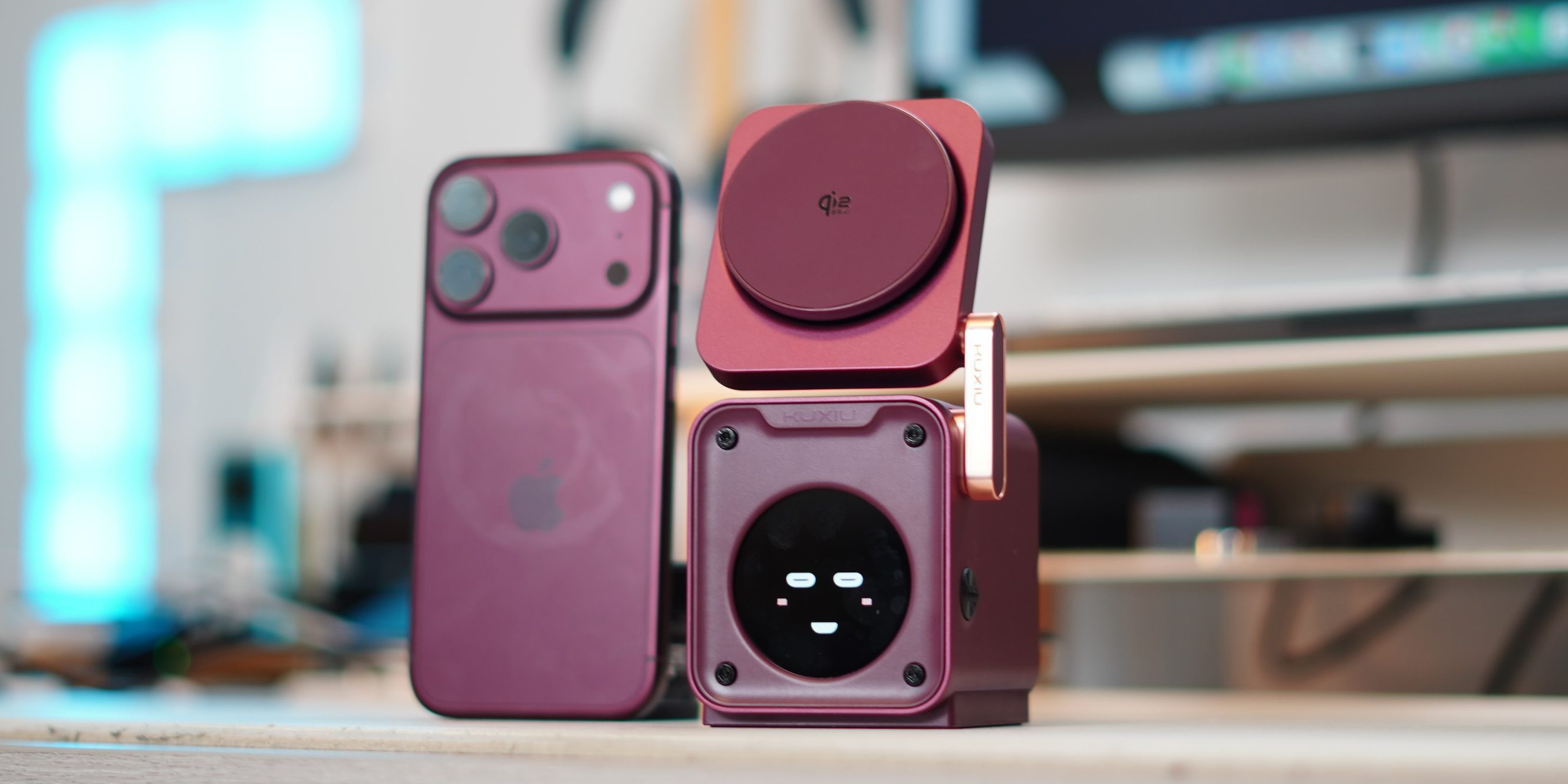Kuxiu's D5 Charger Now Comes in Burgundy for iPhone 18 Pro