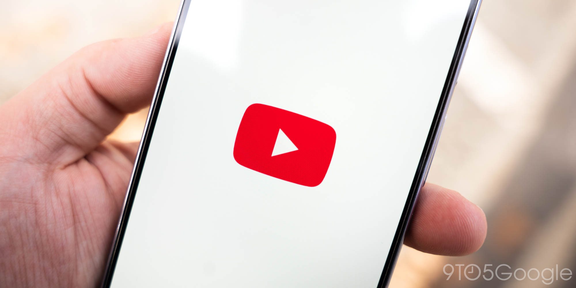 YouTube starts rolling out GIF support in comments