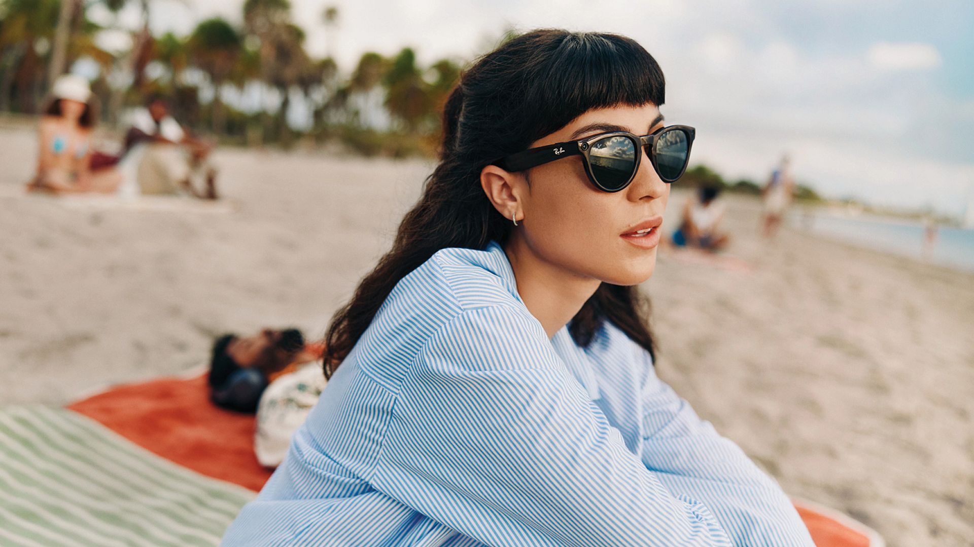 Ray-Ban Meta users report secret audio recordings