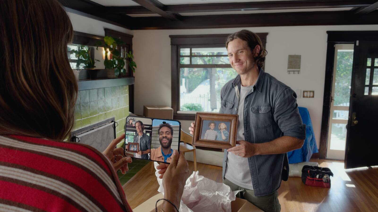 iPhone Duo's Hidden FaceTime Camera Lacks Quality