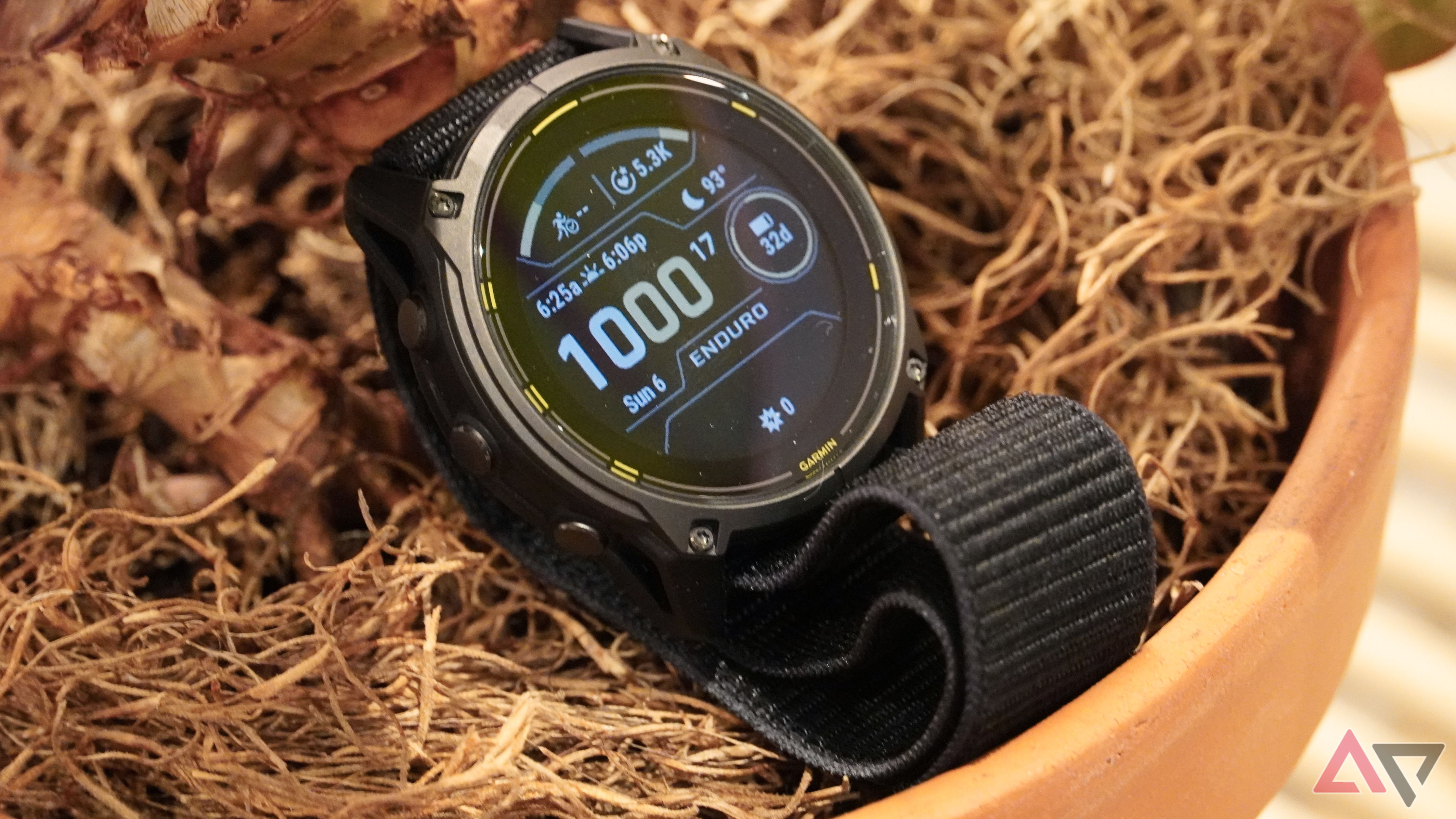 Garmin permite a apps de terceros acceso a micrófono y altavoz
