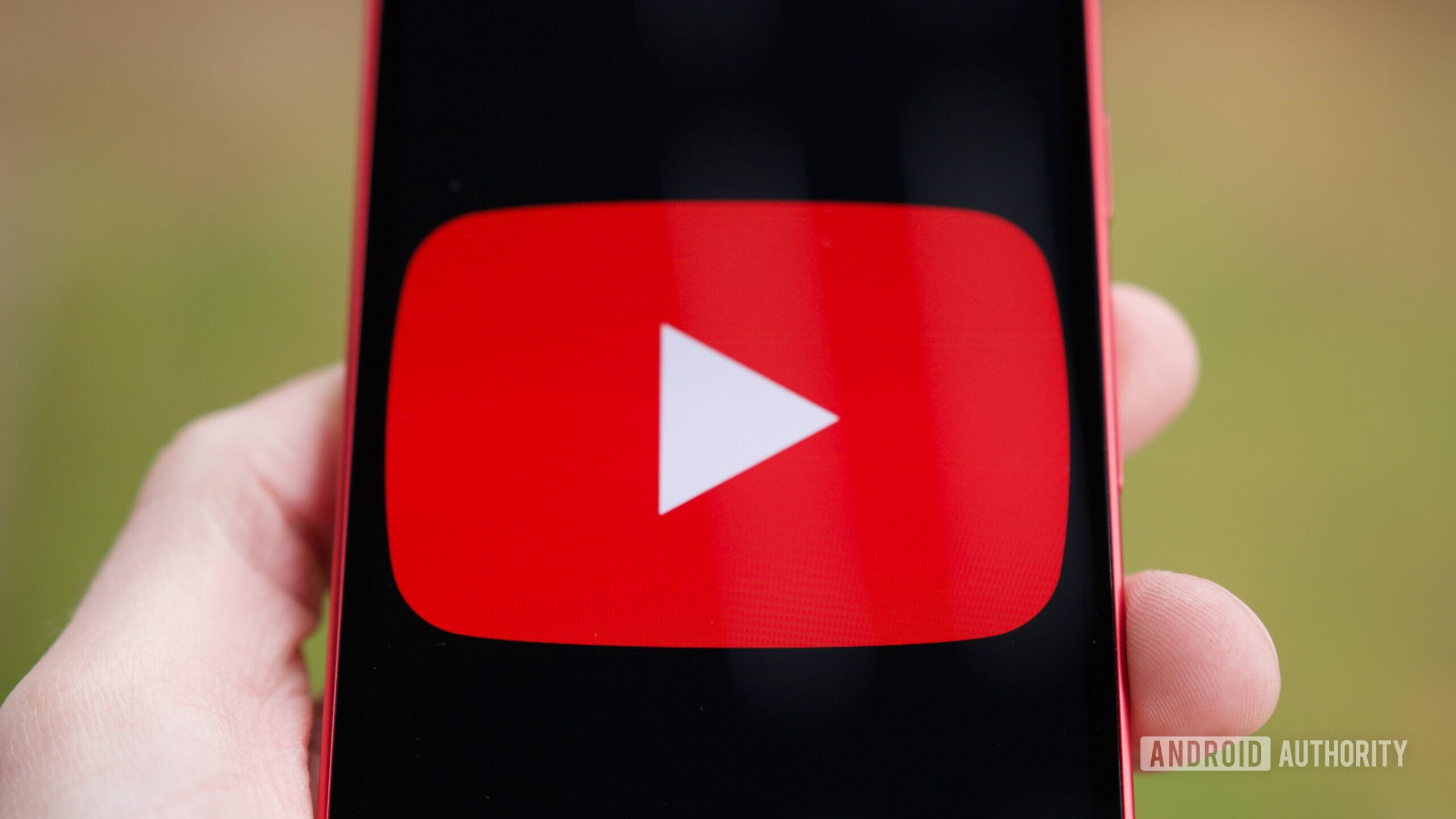 YouTube prueba una nueva función de búsqueda con IA