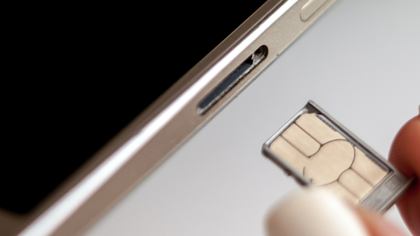 Cambia tu SIM sin apagar el móvil, pero con precaución