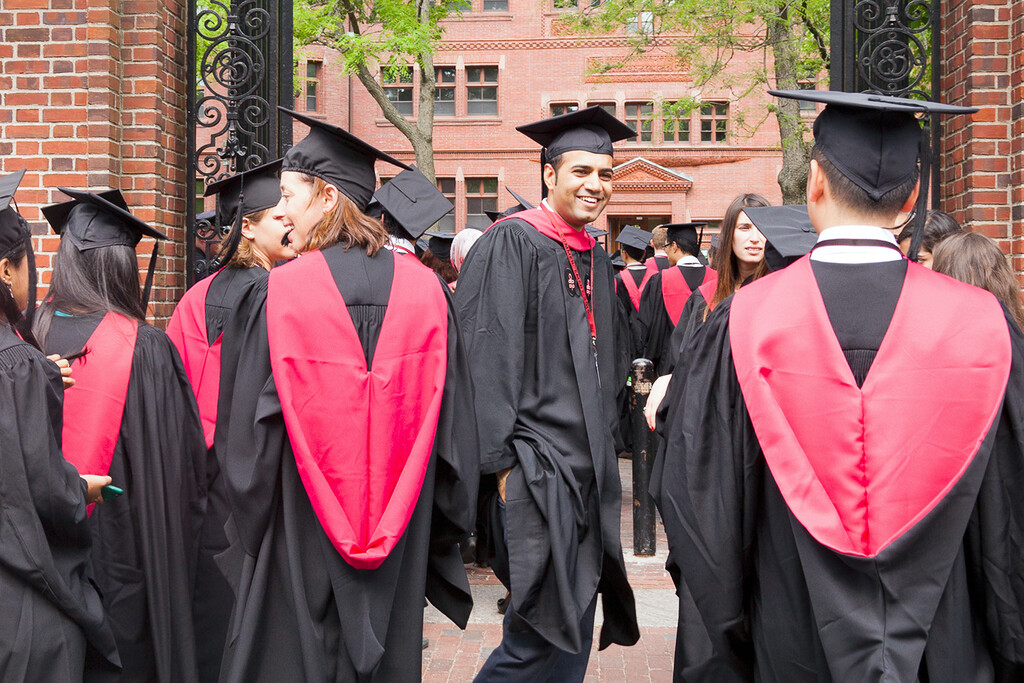 The latest admission craze for Harvard: manual labor