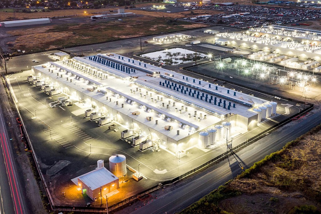 Protests in Aragón over Amazon's data centers taxation