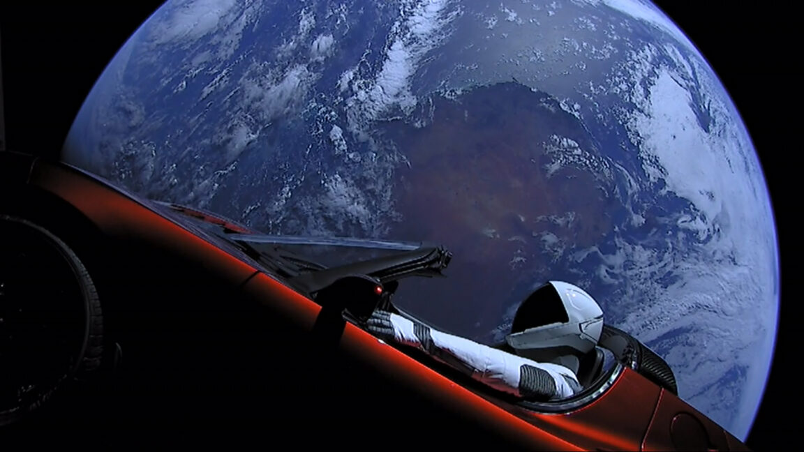 Elon Musk suggests merger between SpaceX and Tesla