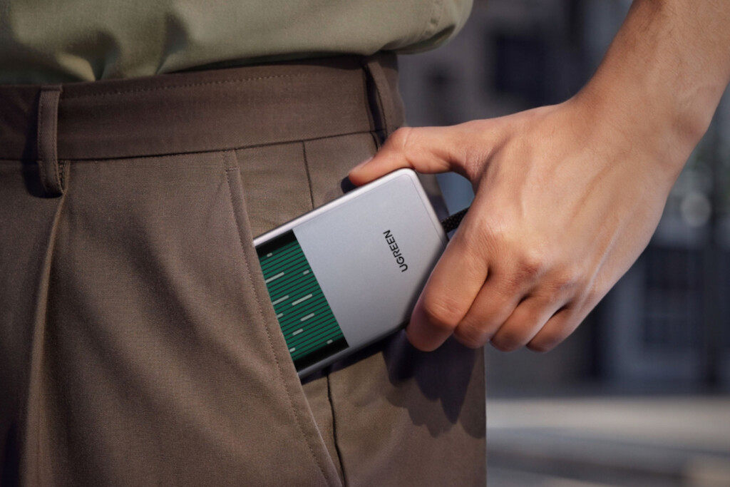 Ugreen MagFlow Pro Powerbank on sale for iPhone