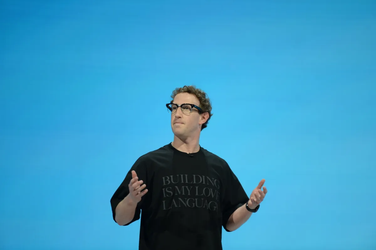 Zuckerberg presenta plan para pagar impuesto a millonarios en California