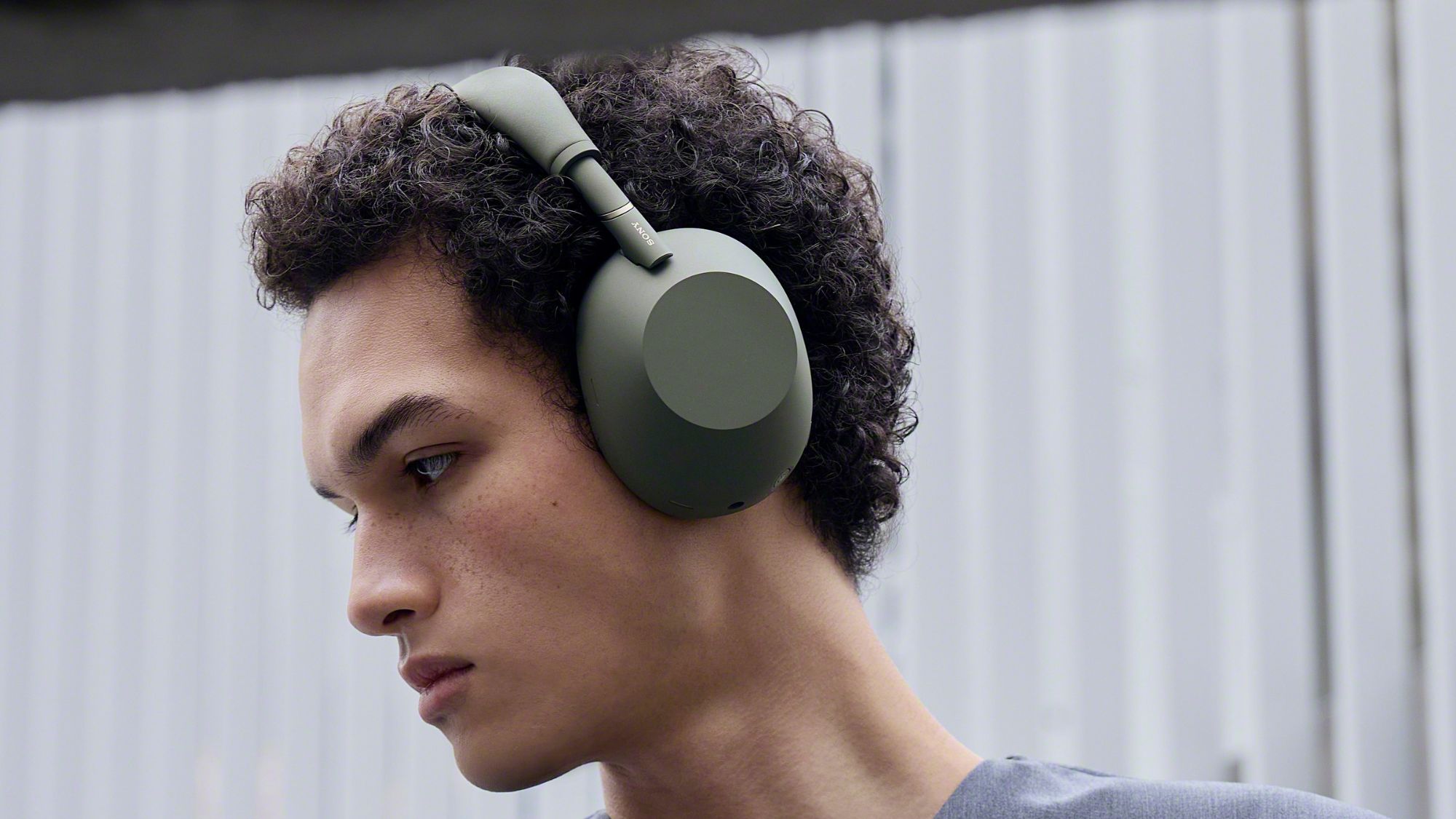 Los Sony WH-1000XM6 bajan a $378 antes del Prime Day