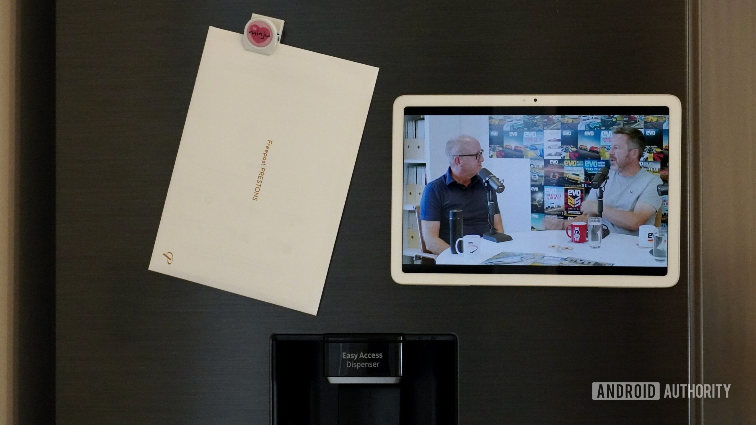 Apple HomeView vs Google Pixel Tablet: Which is better?