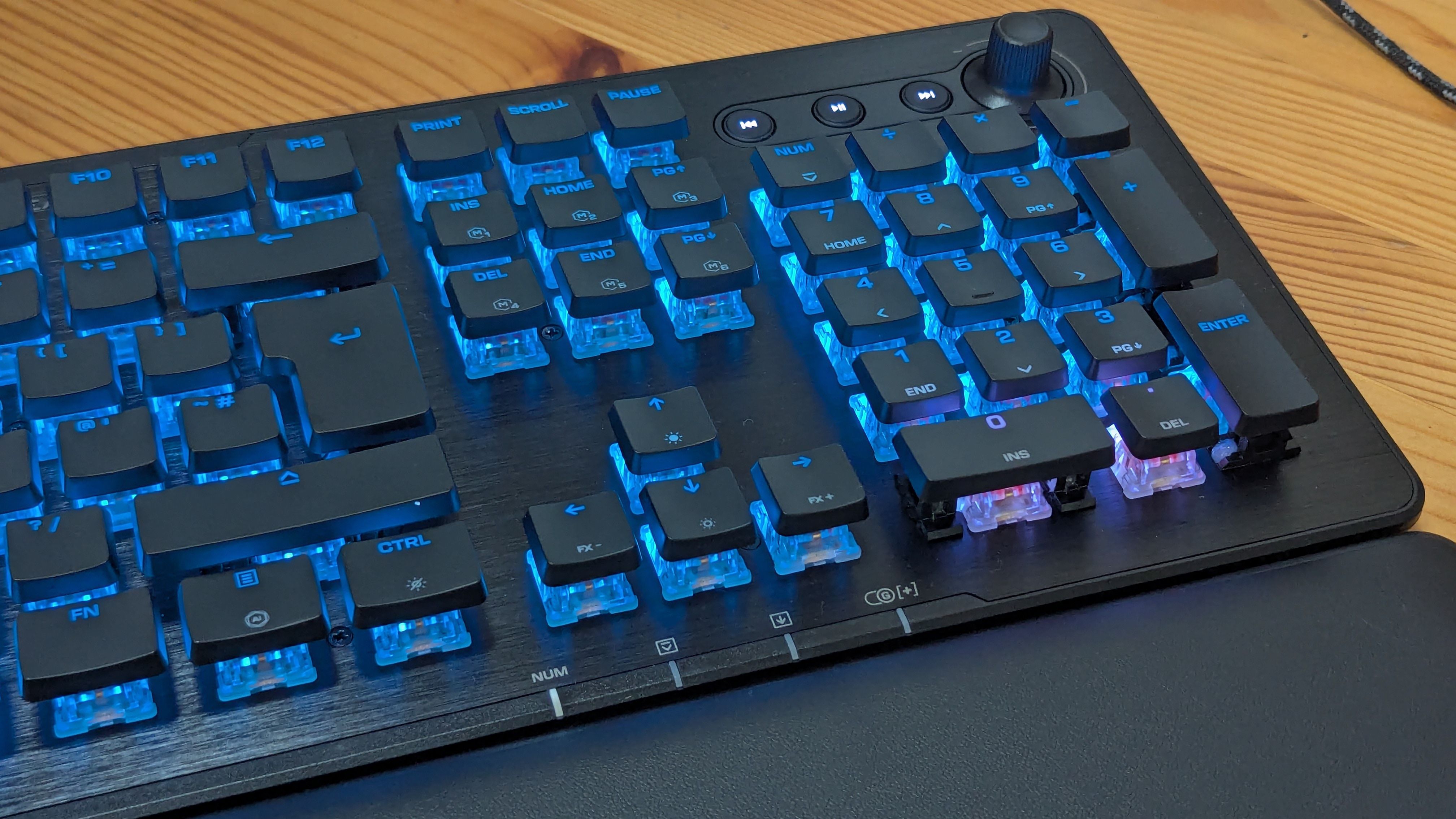 Turtle Beach Vulcan II XP Keyboard Review