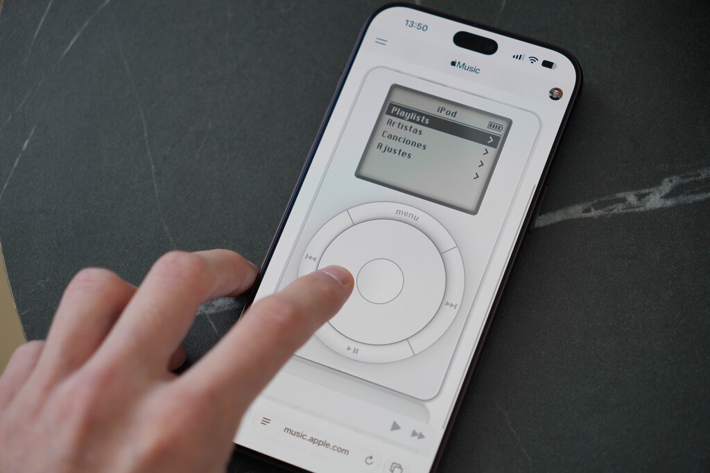 Apple celebra 25 años del iPod con un easter egg virtual