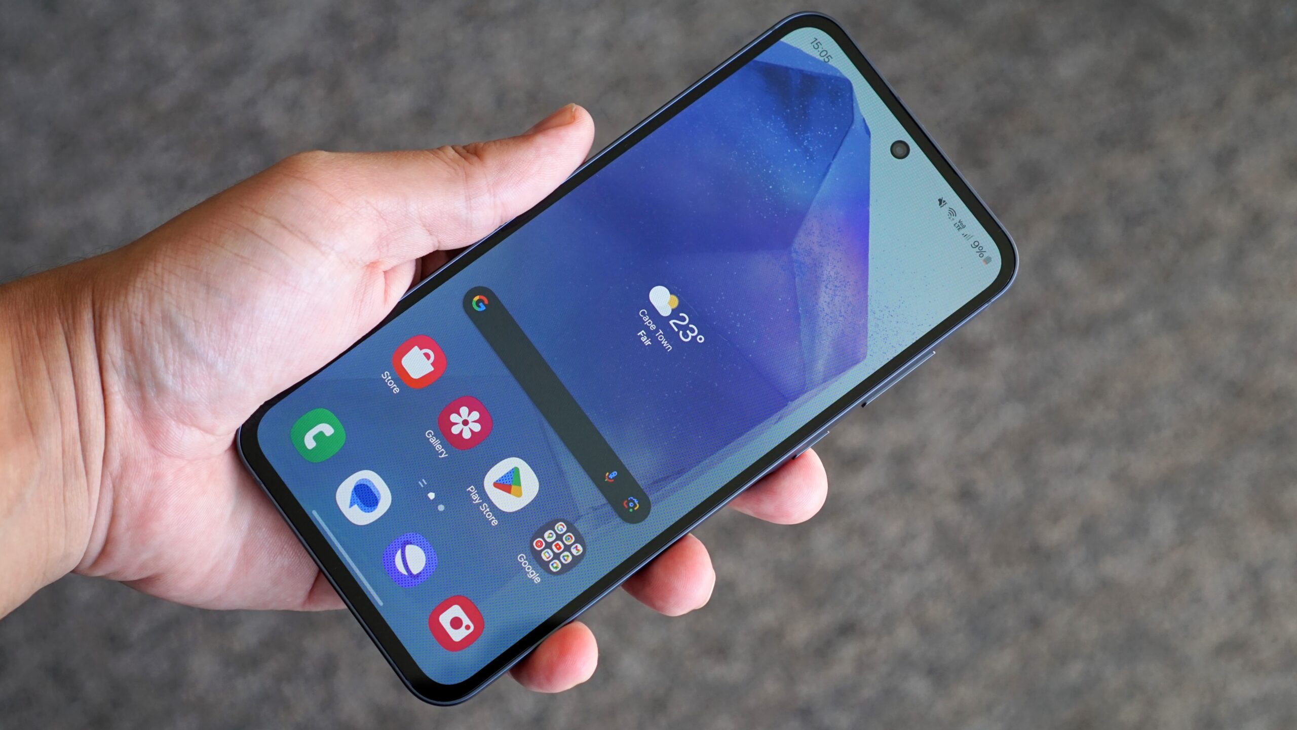 La actualización estable de One UI 9 llega al Galaxy A55