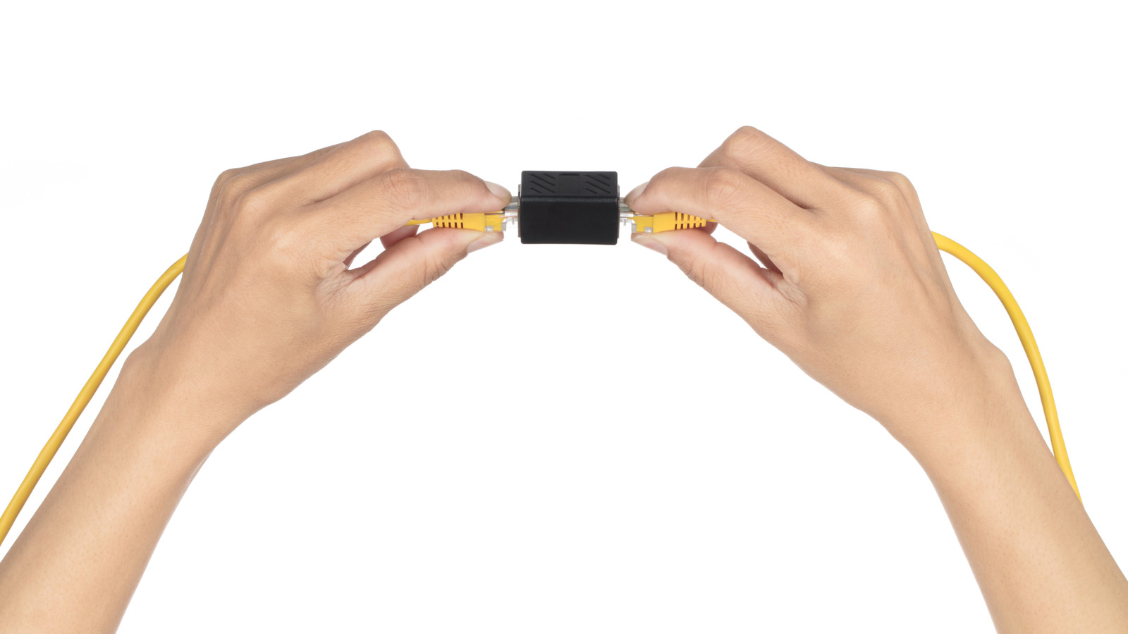 Por qué no deberías unir dos cables Ethernet